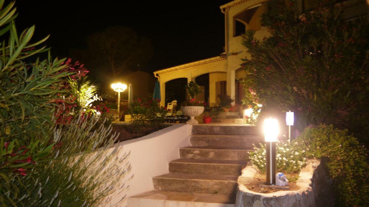Grand Appartement Dans Maison Avec Piscine Privee Fréjus Buitenkant foto