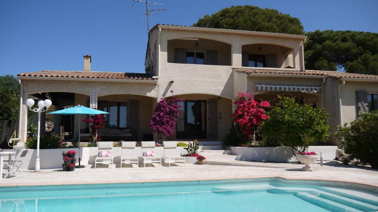 Grand Appartement Dans Maison Avec Piscine Privee Fréjus Buitenkant foto
